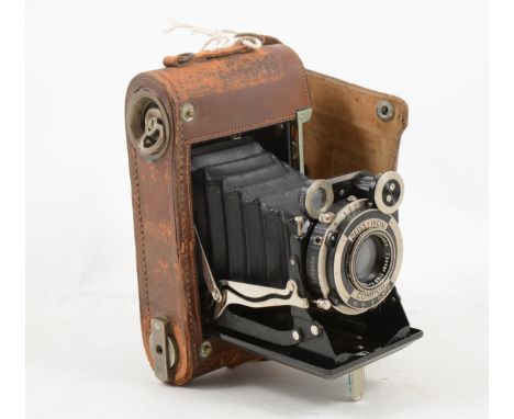 Zeiss Ikon Camera, in leather case.