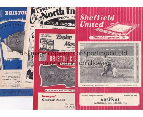1950'S FOOTBALL PROGRAMMES      Thirty programmes with 27 from 1955/6 onwards including Man. Utd. V. Wolves 50/1, Southampton