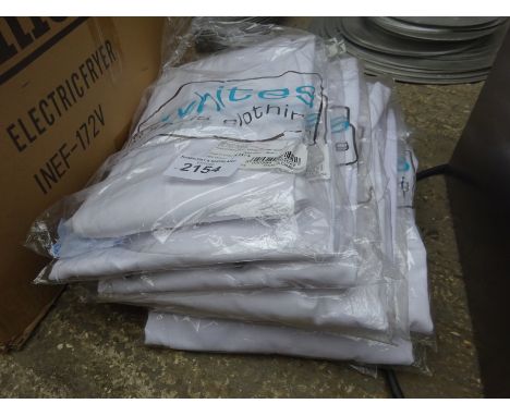 Chef's whites.&nbsp; Estimate £5-10.&nbsp;&nbsp;This item carries VAT.