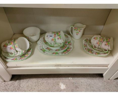 Early porcelain flower pattern tea service . 