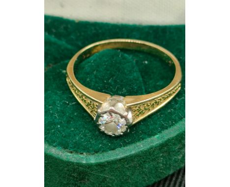 9ct gold diamond solitaire setting ring . 