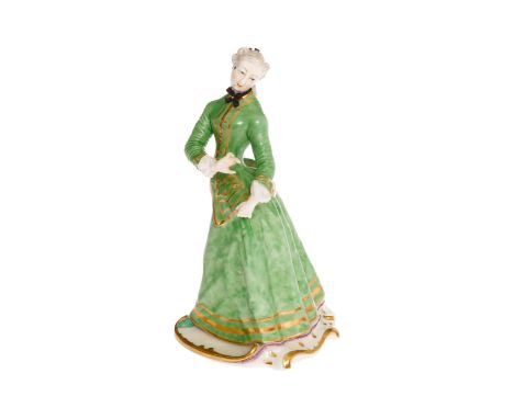 Nymphenburg Porzellanfigur, Julia, aus der Commedia dell`arte, nach dem Entwurf von Antonio Bustelli, geprägtes Rautenschild,