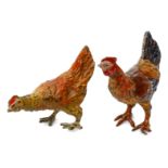 2 WIENER BRONZEN, Hahn und Henne, farbig bemalt, L 3 cm, leichte Alterungsspuren