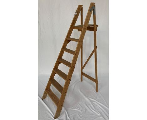 WOODEN A FRAME STEP LADDERwith six steps 