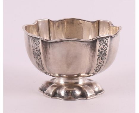 A second grade 835/1000 silver small model brandy bowl, after an antique example, 20th century. Master's mark: Aubert, D.J., 