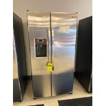 GE Refrigerator, Model GSS25GSHNCSS, S/N DR411423