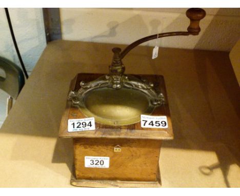 vintage style coffee grinder 