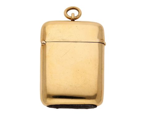 An 18ct gold plain vesta case by Goldsmiths & Silversmiths Co. Ltd., with inset steel strike, ring suspension loop, hallmarke