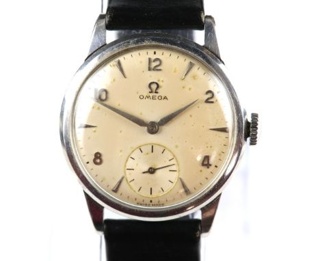 Omega, a Gentleman's stainless steel  wristwatch, the signed  dial with dagger and Arabic numeral hour markers, subsidiary se