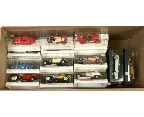 Solido a boxed group to include 4002 Jaguar SS 100, 4408 Citroen C4F Fire Engine, 3402 Mercedes 300 SL, plus others. Conditio