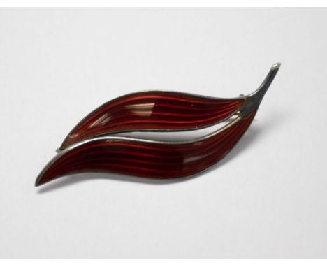 Aksel Holmsen - A Norwegian silver and red enamel brooch, in the form of a leaf, stamped Norway Sterling 925, gross weight ap