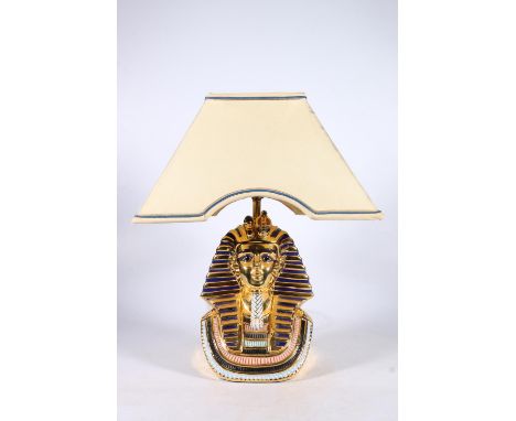 Italian designer gold-plated ceramic table lamp in the form of Tutankhamen by Vittorio Sabadin for Capodimonte, 46cm high. 