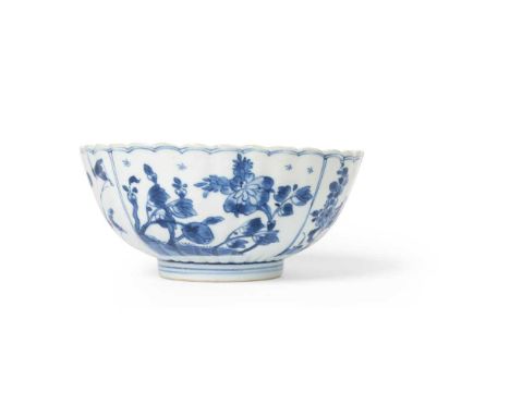 BLUE AND WHITE 'CHRYSANTHEMUM' BOWL QING DYNASTY, KANGXI PERIOD   清康熙 花押款 青花花卉紋菊瓣碗 the deep fluted sides supported on a short