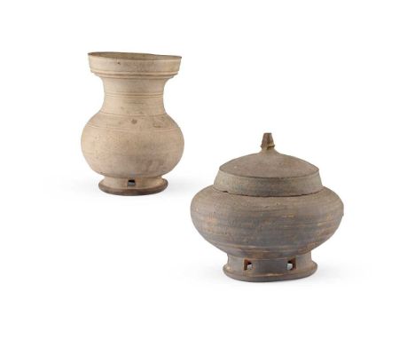 TWO POTTERY JARS WITH PIERCED FOOT SILLA DYNASTY   新羅 陶臺附長頸壺及蓋罐（共兩件） comprising: a jar with globular body potted on a flaring