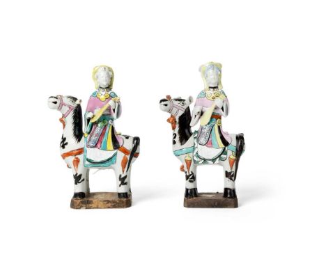 TWO FAMILLE ROSE EQUESTRIAN FIGURES OF WANG ZHAOJUN QING DYNASTY, QIANLONG PERIOD, 1736-1795  清乾隆 粉彩王昭君出塞塑像（共兩件） each finely 