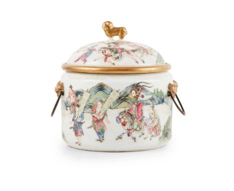 FAMILLE ROSE JAR AND COVER QING DYNASTY, 19TH CENTURY  清 粉彩人物故事紋溫酒蓋壺 painted on the cylindrical body with figures in fight, t