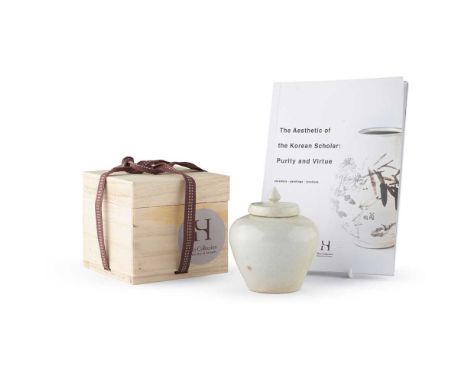 WHITE-GLAZED LIDDED JAR  JOSEON DYNASTY, 15TH-16TH CENTURY  朝鮮王朝 白磁蓋罐 共箱 elegantly potted on a counter-sunk foot with steep s