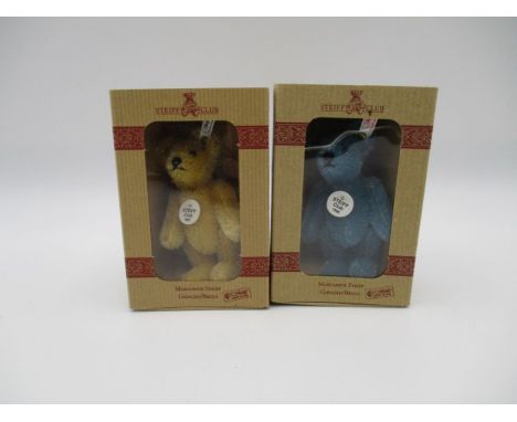 Two boxed small Steiff Club welcome gift teddy bears with certificates, dated 1997 &amp; 1998.