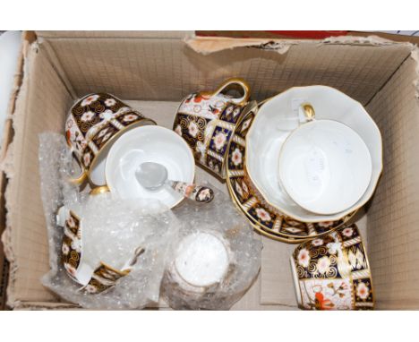 A part set of Royal Crown Derby Imari tea wares, comprising sugar bowl, cups, saucers and a spoon, 2451 pattern (12) 