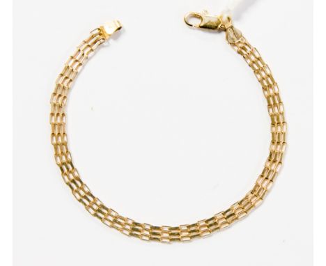 A 9ct gold gate link bracelet, stamped 375, approx 7 inches length, 4.1 grams approx 