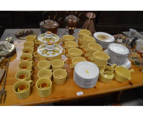 A quantity of Stonehenge Midwinter tea and dinnerware 