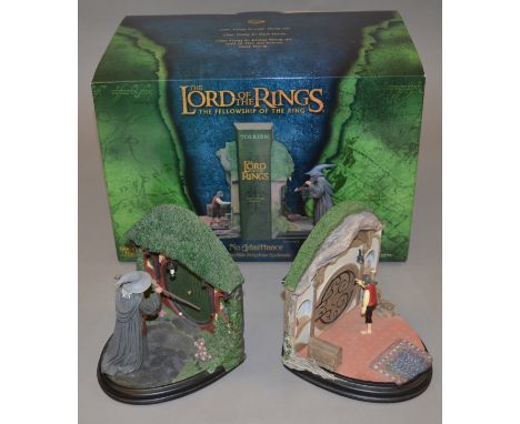 Sideshow Weta Colelctibles Lord Of The rings "No Admittance" bookends, boxed.