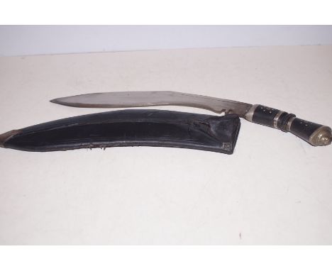 Kukri knife &amp; scabbard