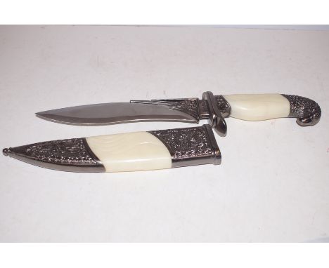 Ornate knife with eagle handle &amp; scabbard