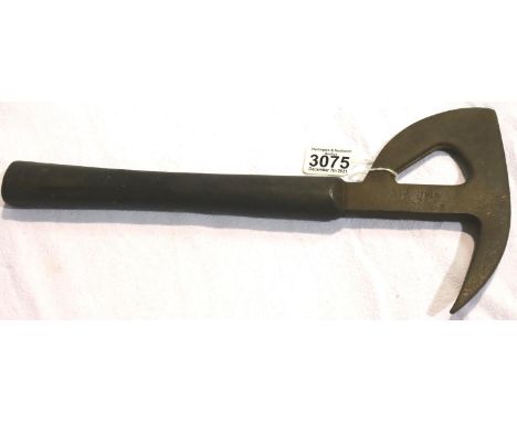 British WWII RAF aircraft escape axe, stamped with crows foot and dated 1944. P&amp;P Group 3 (£25+VAT for the first lot and 