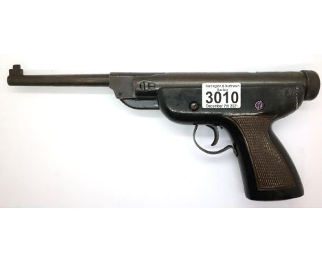 177 air pistol, good compression but A/F. Involuntarily fires when cocked. P&amp;P Group 3 (£25+VAT for the first lot and £5+