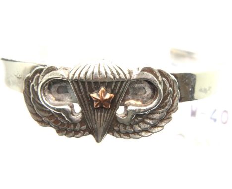 WWII silver Paratroopers bangle with silver wings and jump star. P&amp;P Group 1 (£14+VAT for the first lot and £1+VAT for su