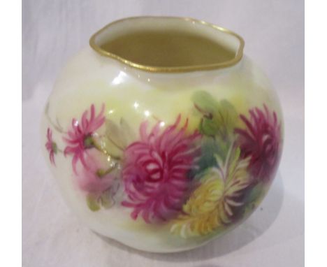 Royal Worcester pot circa 1924 signed by E Spilsbury