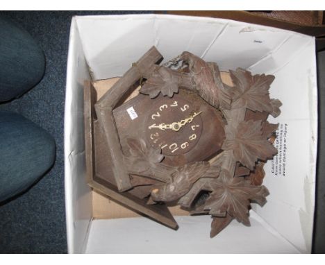 Carved Bavarian cuckoo clock.(B.P. 24% incl. VAT)