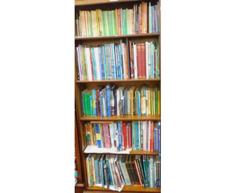 Locomotive related books, to include Locomotive Modelling magazines, Bell (AM) Locomotives, volumes 1 and 2, Oxford Companion