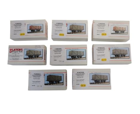 Slater's O gauge wagon kits, including 7041 seven plank private owners side end door John Brown, 7047 standard seven plank op