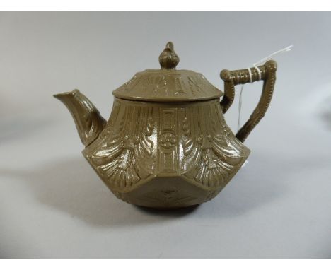 A Small Wedgwood Glazed Earthenware Teapot, Small chip to Spout