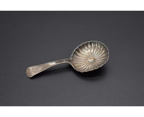 A George III silver Old English thread pattern caddy spoon, by Joseph Taylor, Birmingham 1800, 7.6cm, 6.7g. 