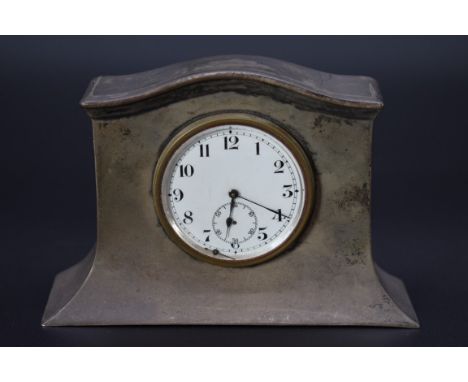 A silver desk clock, by Alexander Clark &amp; Co Ltd, Birmingham 1924, 12cm wide. 