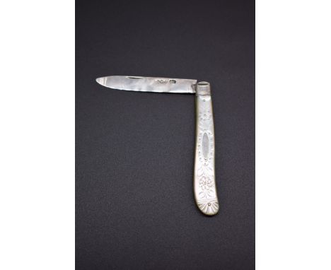 A Victorian silver and mother-of-pearl fruit knife, by&nbsp;James Fenton &amp; Co, Sheffield 1893, 14.7cm extended. 