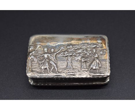 A silver snuff box, by&nbsp;Francis Howard Ltd, Sheffield 1975, 5.5cm, 48g. 