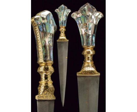 dating: Second part of the 20th Century provenance: India, Straight, double-edged blade, slightly ribbed in the center, in da