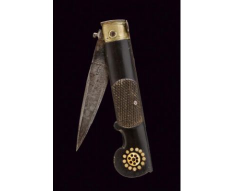 dating: 19th Century provenance: Sparanise, Single-edged blade (missing the false blade). Grip with horn grip scales, checker