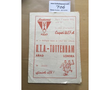 71/72 UTA Arad v Tottenham UEFA Cup Football Programme: Original red 4 pager in quite good condition with no writing. Tiny ni