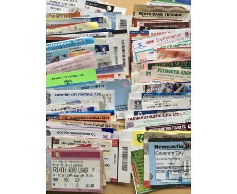 Football Ticket Collection: Very wide range of teams without London clubs. All 4 divisions in alphabetical order from the 80s