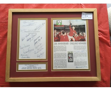 1966 England World Cup Signed Framed Displays: Stunning double mounted display signed by 10 of the England team that won the 