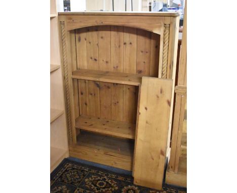 A Modern Pine Three Shelf Bookcase, 90cm wide 