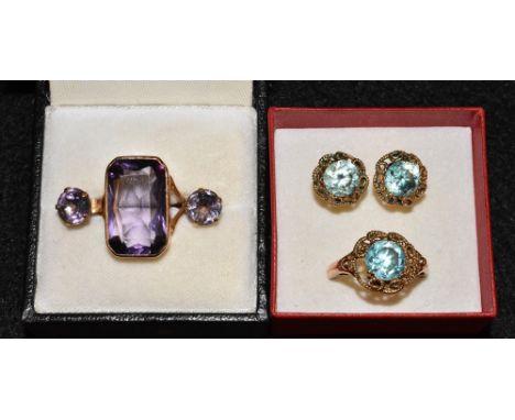 Jewellery - a pale purple rectangular amethyst solitaire ring, measuring approx 18 x 11 x 6.3mm, 9ct gold shank, stamped 9k, 