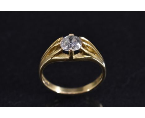 A gentleman's diamond solitaire ring, round old brilliant cut diamond measuring,  approx 7mm x 6.0mm x 4,0mm, approx estimate