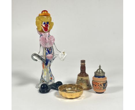 A Murano glass art clown (h-29cm) and a Bell Scotch Whiskey ceramic decanter unopened (h-10cm), a small trinket dish with flo