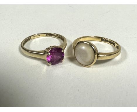 A 14ct gold QVC solitaire dress ring set pink stone, N and a 18ct gold ring set mabe pearl in rub over setting, M, show no si